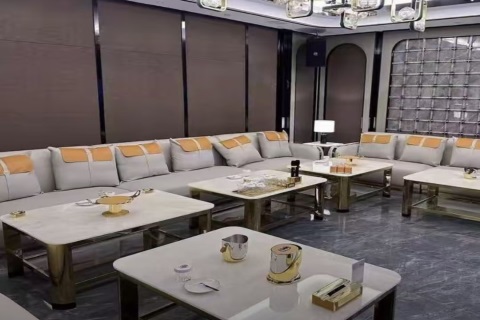 宣威万盛国际芭比CLUB招聘女营销/促销员,职场机遇高职高薪等你挑战