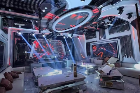 义乌夜场直招女营销 青春舞台自由绽放