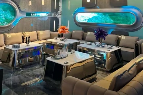 边境小城夜场机会 点亮青春与梦想之路